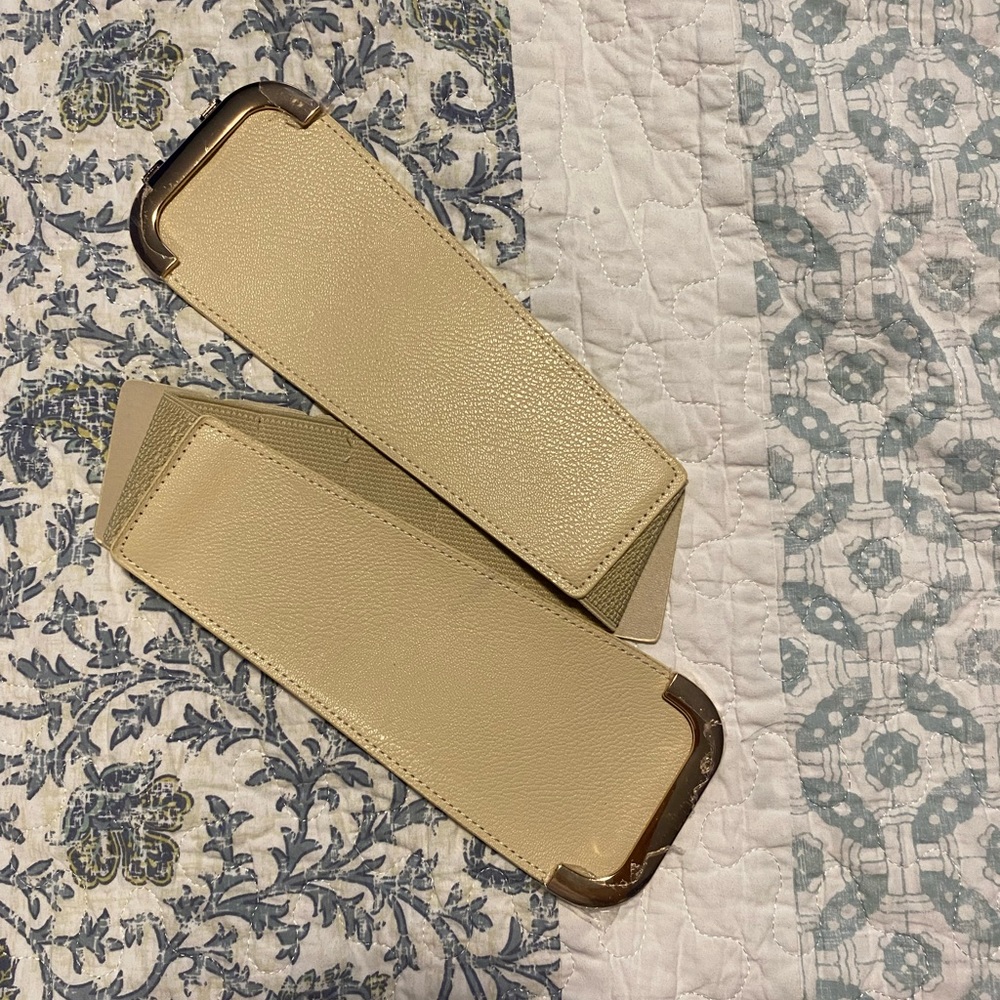 SHEIN NWOT BELT